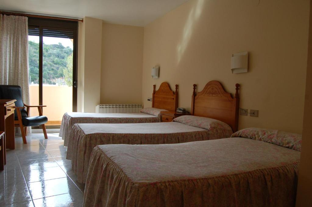 Hotel Llucena Lucena del Cid Room photo
