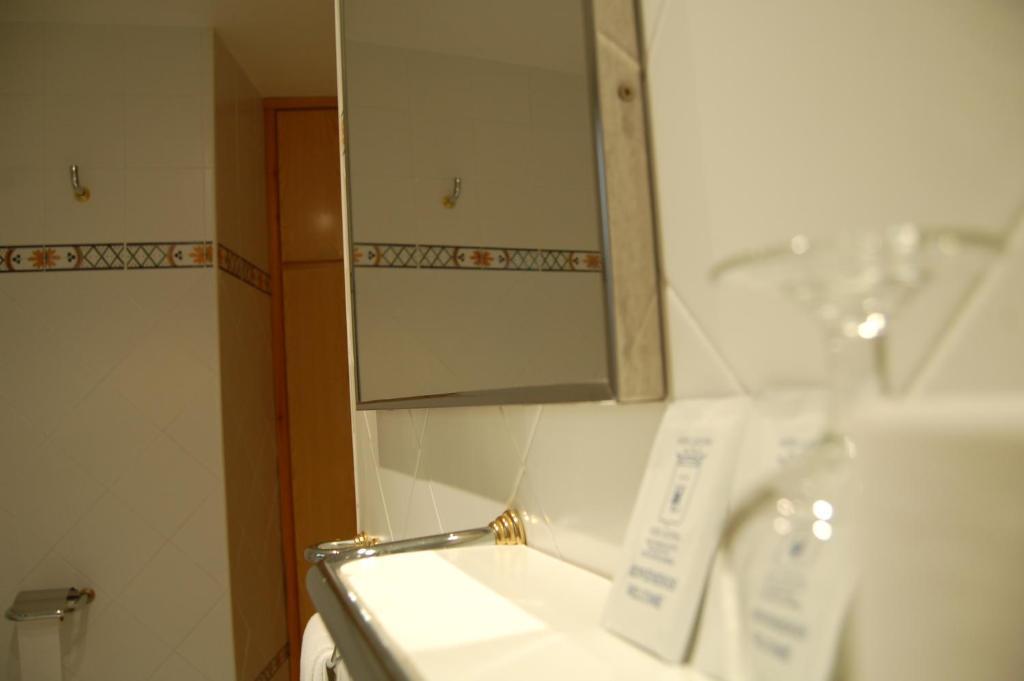 Hotel Llucena Lucena del Cid Room photo